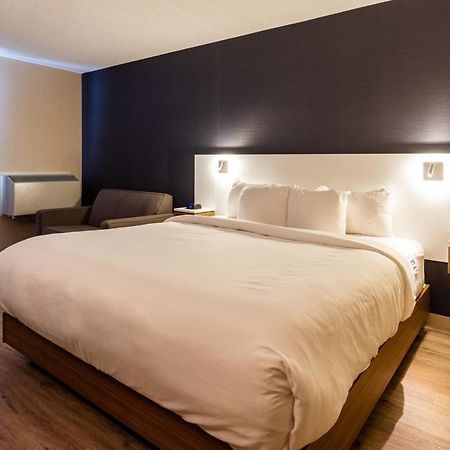 Comfort Inn Rouyn Bagian luar foto
