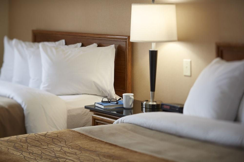 Comfort Inn Rouyn Bagian luar foto