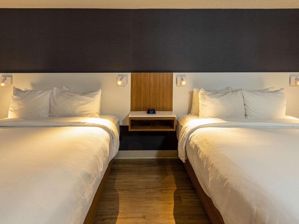 Comfort Inn Rouyn Bagian luar foto
