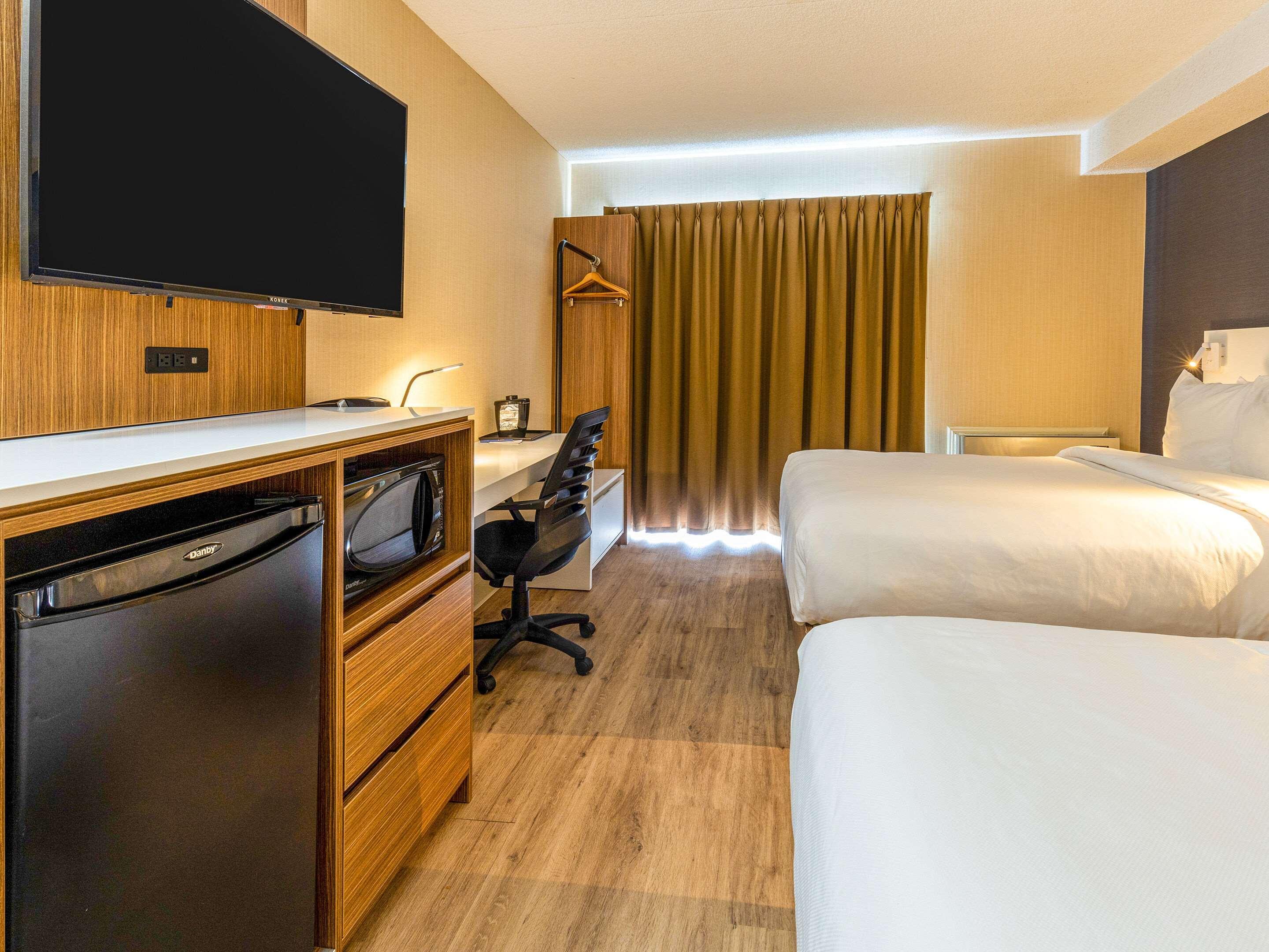 Comfort Inn Rouyn Bagian luar foto