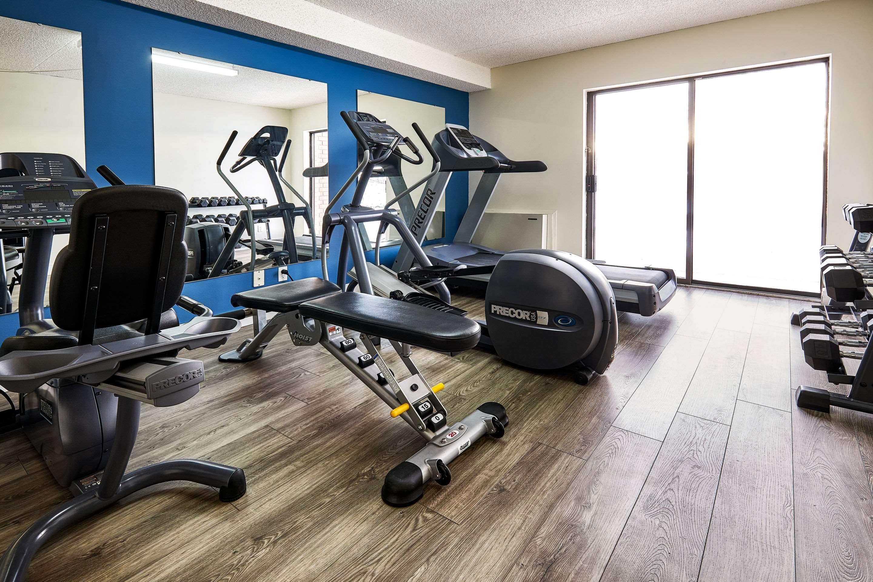 Comfort Inn Rouyn Bagian luar foto