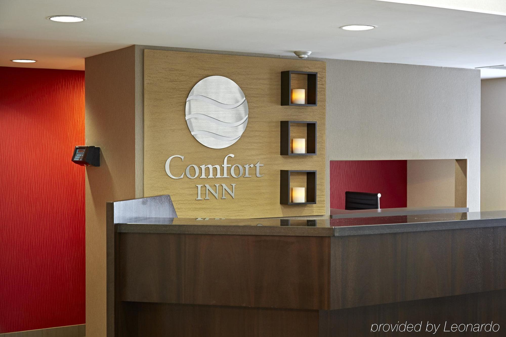 Comfort Inn Rouyn Bagian luar foto