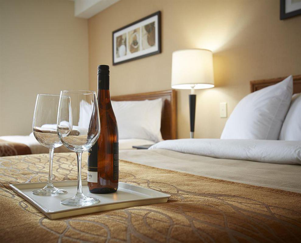 Comfort Inn Rouyn Bagian luar foto